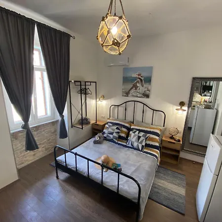 Lukadorajana Center Апартаменты *