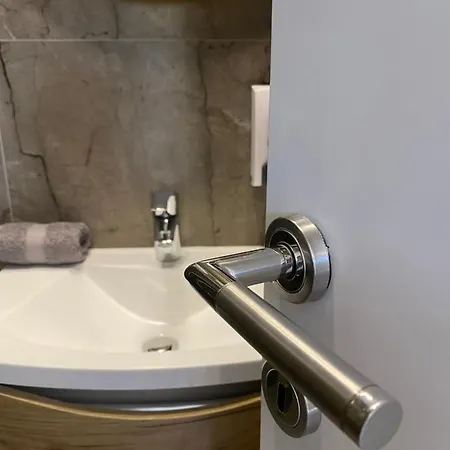 Апартаменты Lukadorajana Center *