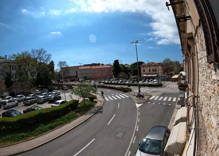 Lukadorajana Center Pula